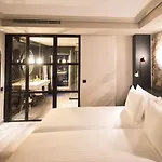 Отель Silken Saaj Palmas 4*